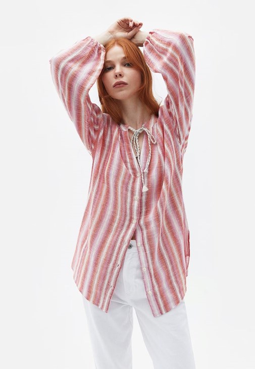 Çizgili Gömlek ve Straight-Fit Pantolon Kombini