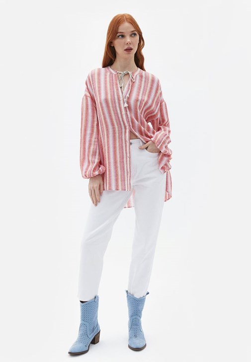 Çizgili Gömlek ve Straight-Fit Pantolon Kombini