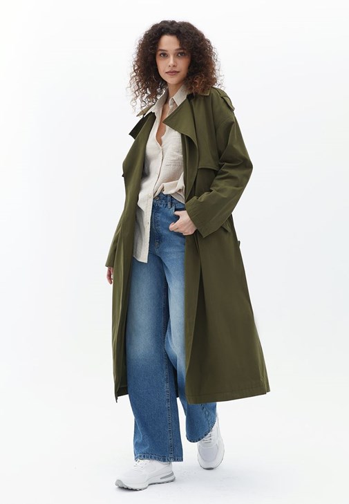   Oversize Gömlek ve Wide-Leg Denim Pantolon Kombini