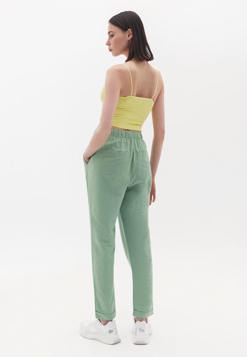 Pantolon ve Crop Ceket Kombini