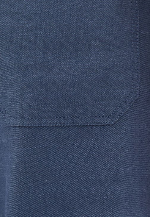 Carrot-Fit Pantolon ve Halter Yaka Atlet Kombini