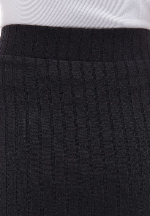 VIP【関税送料無料】希少 JIL SANDER BLACK VISCOSE MIDI SKIRT Jil Sander high-waist Pleated Midi Skirt | Black | FARFETCH