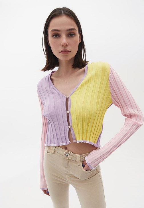 Crop Hırka ve Skinny-Fit Pantolon Kombini