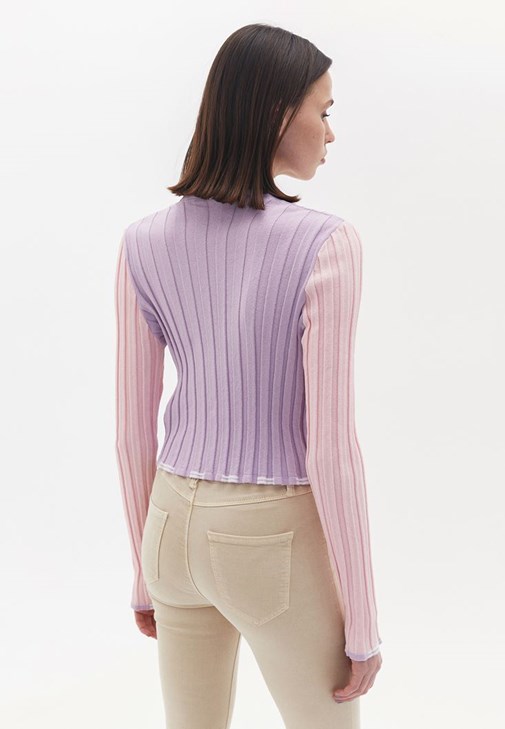 Crop Hırka ve Skinny-Fit Pantolon Kombini