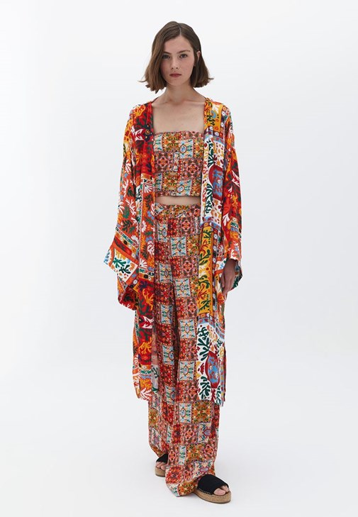 Kimono ve Desenli Pantolon Kombini