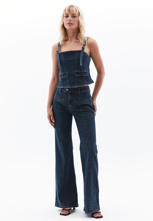 Flare Pantolon ve Denim Atlet Kombini