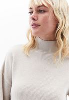 Women Cream Soft Touch Crop Sweater