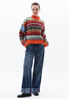 Jakarlı Kazak ve Denim Kombini