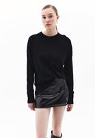 Women Black Cashmere Blended Crew Neck Sweater