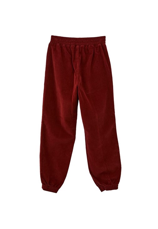 Kadife Jogger Pantolon ve Alpaka Kazak Kombini