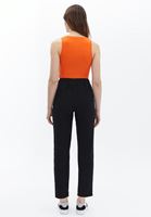 Women Black Linen Blended Carrot Fit Pants