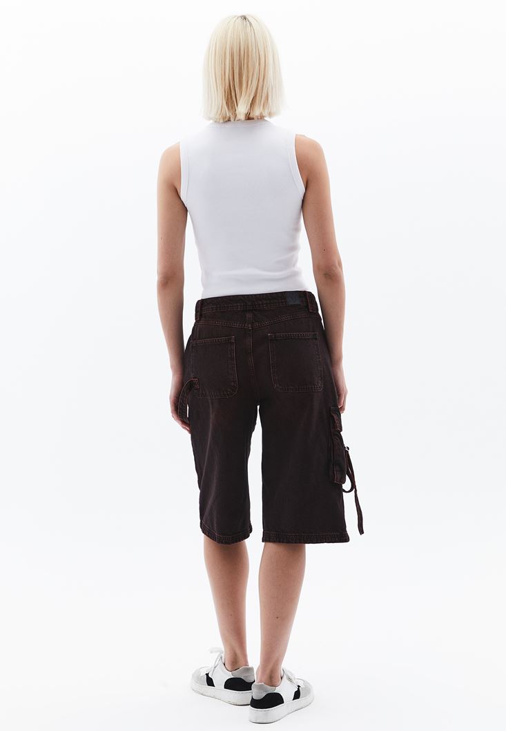 Women Mixed Mid Rise Shorts with Cargo Pockets