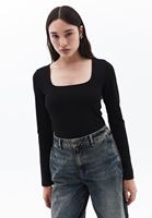 Women Black Square Neck Tshirt with Long Sleeves