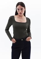 Women Green Square Neck Tshirt with Long Sleeves