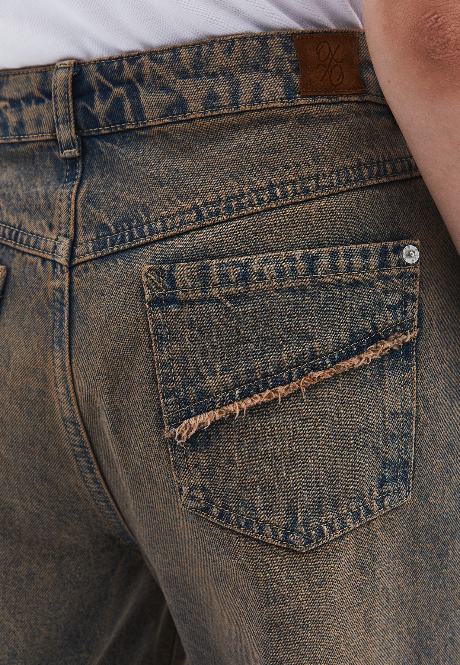 Brown Mid Rise Washed Denim Pants Online Shopping | OXXOSHOP
