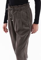 Women Green Ultra High Rise Carrot Fit Pants