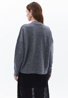 Women Grey Alpaca Wool Blended V-neck Sweater