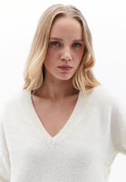 Women Cream Alpaca Wool Blended V-neck Sweater