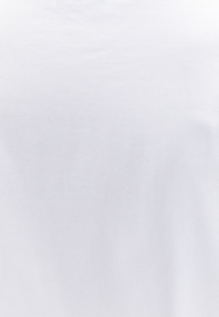 Women White Crew Neck Oversize Tshirt