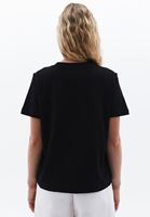 Women Black Cotton Blened Crew Neck Tshirt