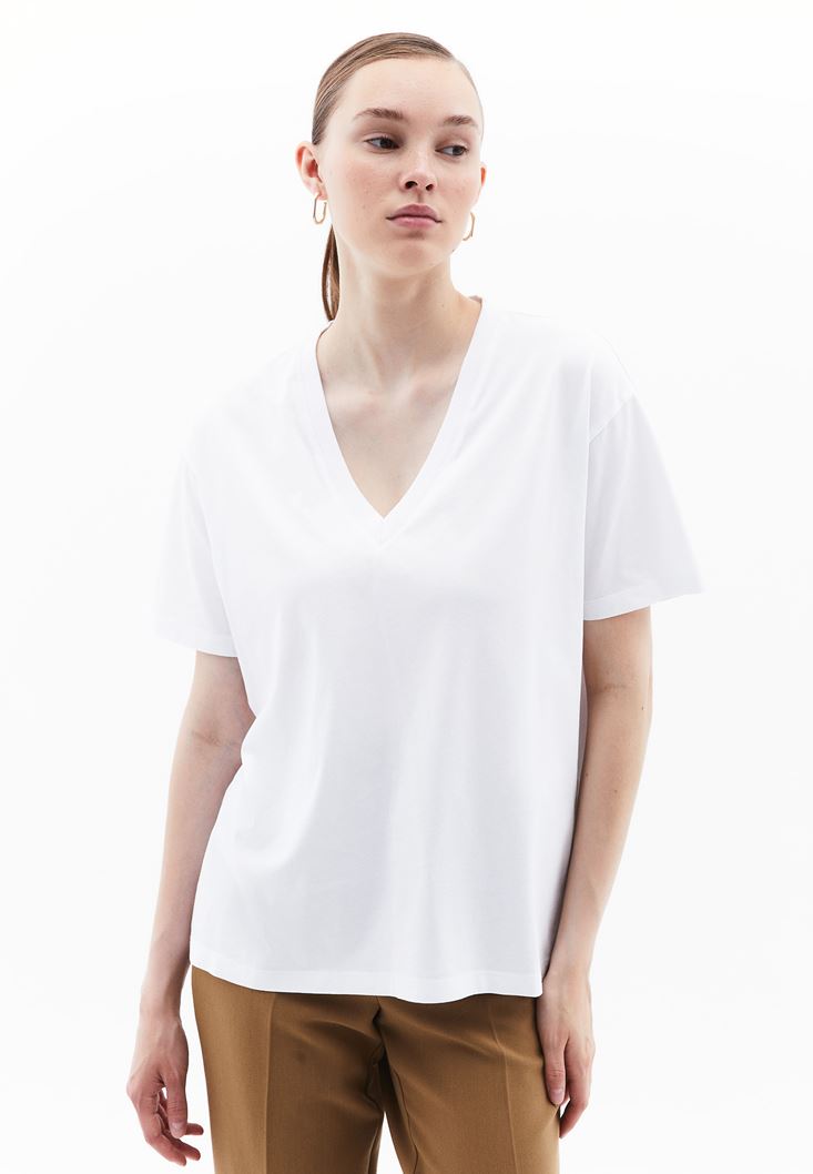 Women White Cotton Blended Oversize Tshirt
