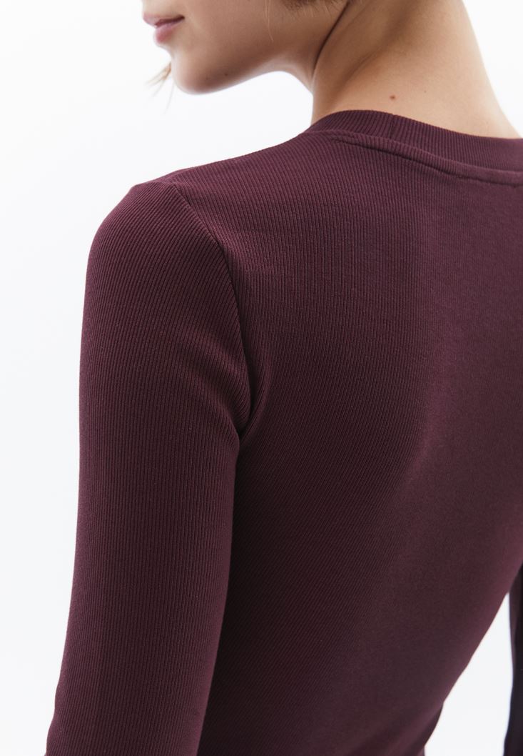 Women Bordeaux Crew Neck Tshirt with Long Sleeves