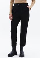 Women Black High Rise Carrot Fit Pants