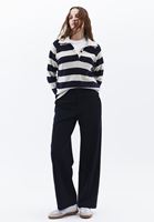 Women Navy Mid Rise Straight Fit Pants