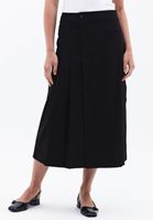 Women Black High Rise Pleated Midi Skirt