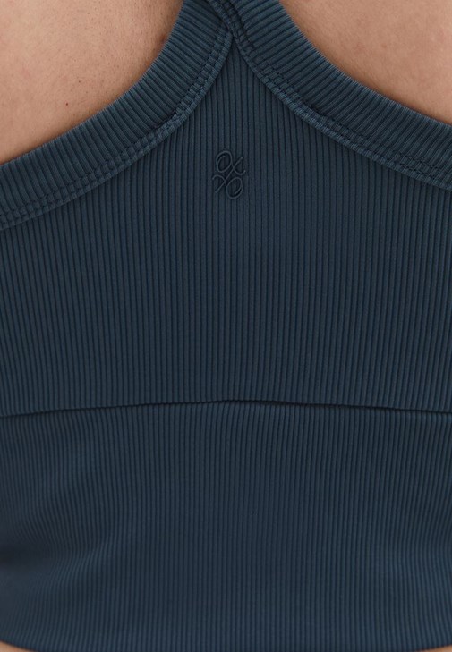 Crop Atlet ve Fermuar Detaylı Ceket Kombini