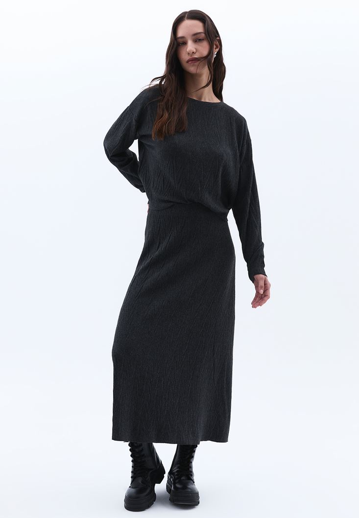 Women Charcoal Grey Boat Neck Oversize Crop Tshirt