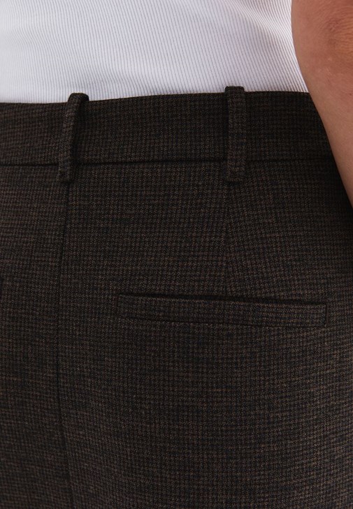 Yün Etek ve Blazer Ceket Kombini