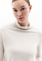 Women Beige Wool Blended Turtle Neck Tshirt