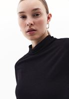 Women Black Wool Blended Turtle Neck Tshirt