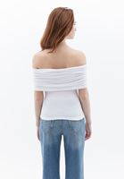 Kayık Yaka Crop Top ve Pantolon Kombini