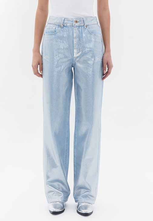 Straight-Fit Denim Pantolon ve Atlet Kombini