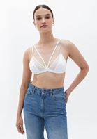 Women Cream Bralette with Pipe Detail