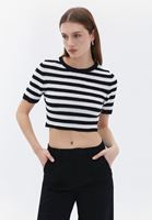 Women Mixed Crew Neck Crop Sweater