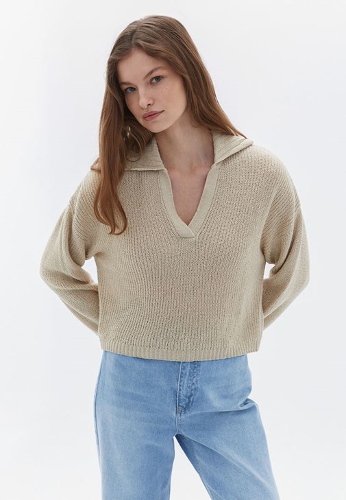 Polo Yaka Kazak ve Denim Pantolon Kombini