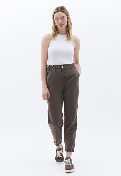 Tencel Baggy-Fit Pantolon ve Atlet Kombini