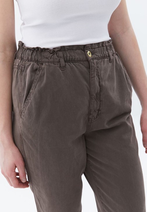 Tencel Baggy-Fit Pantolon ve Atlet Kombini