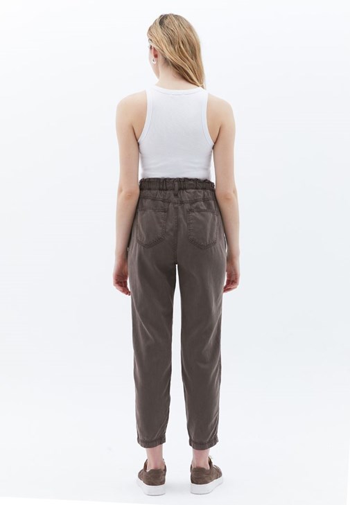 Tencel Baggy-Fit Pantolon ve Atlet Kombini