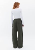 Women Green Mid Rise Wide Leg Pants