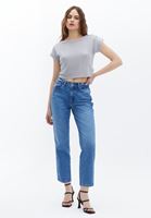 Denim Pantolon ve Crop Atlet Kombini