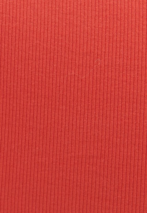 Pamuklu Atlet ve Baggy-Fit Pantolon Kombini