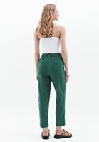 Women Green Linen Blended Carrot Fit Pants