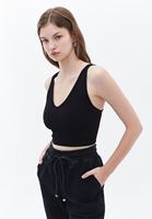 Women Black V-Neck Seamless Crop Singlet