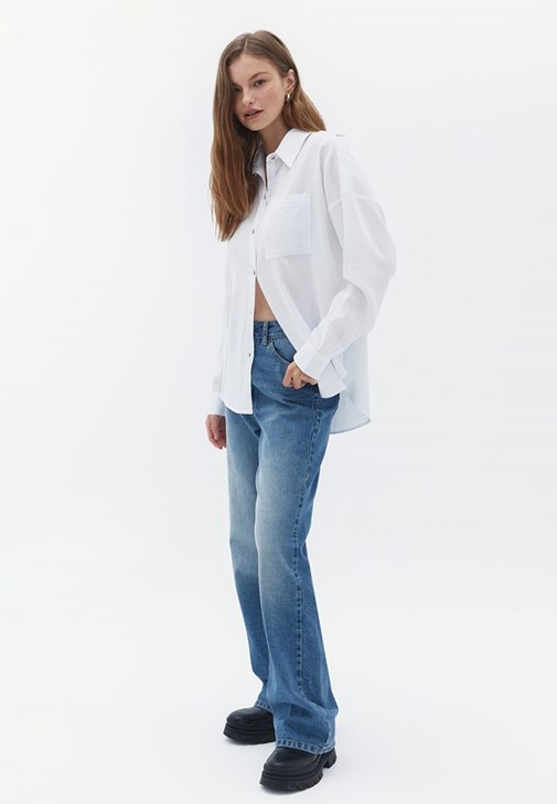 Oversize Gömlek ve Wid-Leg Pantolon Kombini