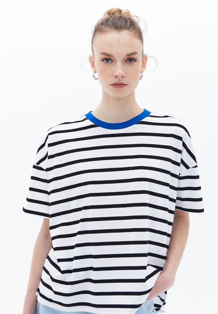 Women White/Black Cotton Blended Oversize Tshirt
