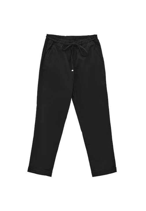 Carrot-Fit Pantolon ve  Oversize Sweatshirt Kombini